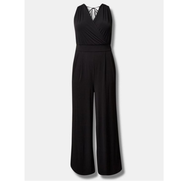 TORRID NWT STUDIO KNIT SURPLICE TIE BACK JUMPSUIT - Picture 1 of 5